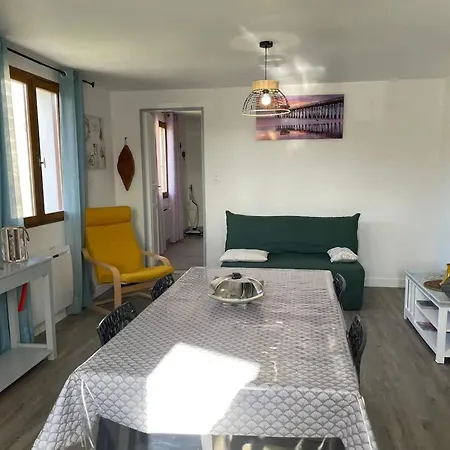 Maison Confortable Avec Jardin Pres De Hotel 3*